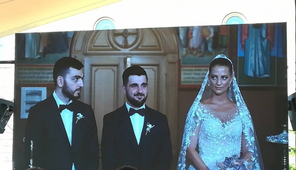 A generic square placeholder image with rounded corners in a figure.