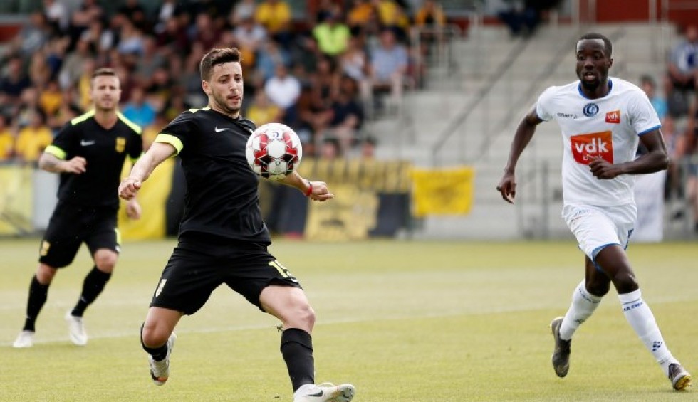 A generic square placeholder image with rounded corners in a figure.