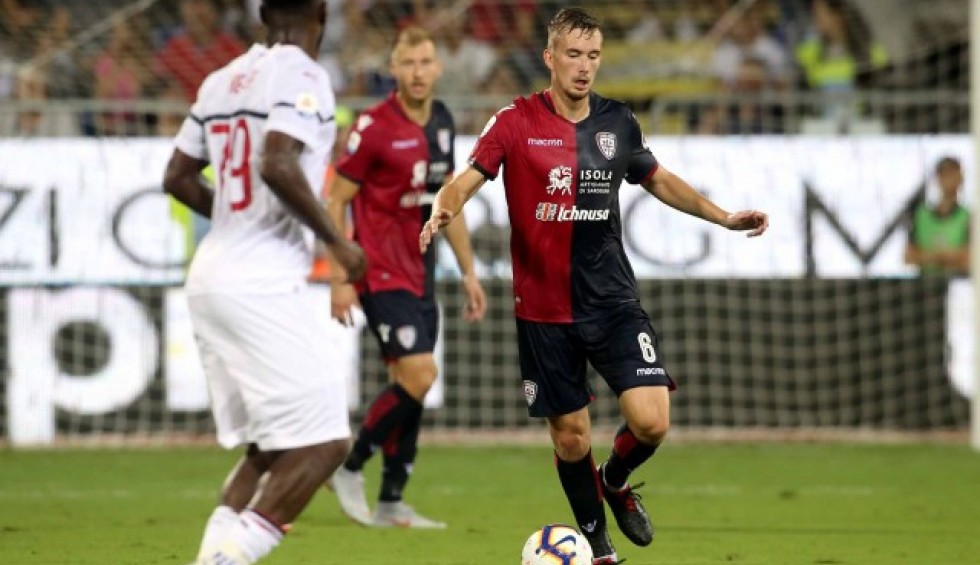 A generic square placeholder image with rounded corners in a figure.