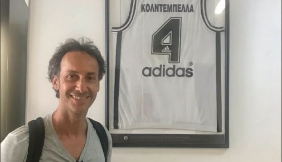 A generic square placeholder image with rounded corners in a figure.