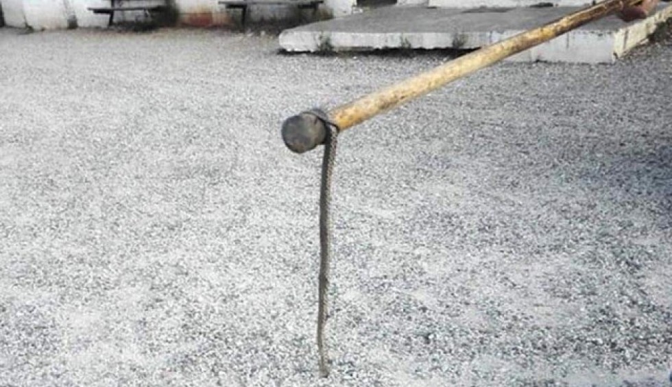 A generic square placeholder image with rounded corners in a figure.