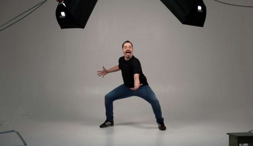 A generic square placeholder image with rounded corners in a figure.