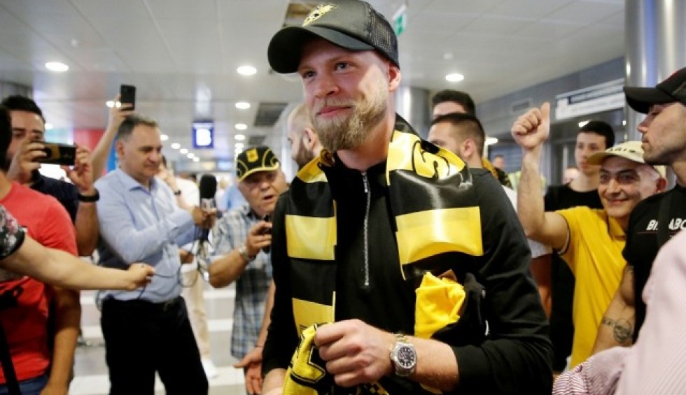 A generic square placeholder image with rounded corners in a figure.