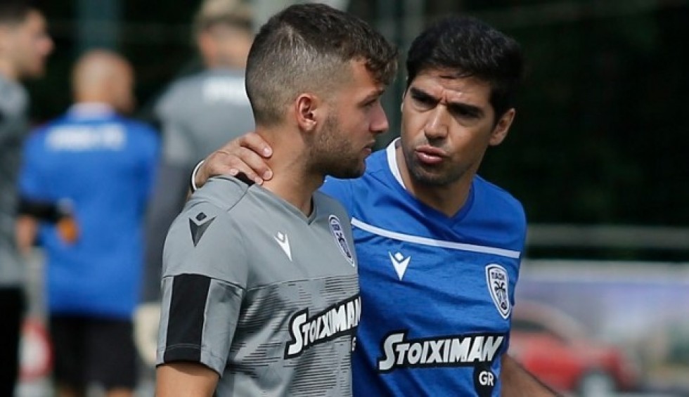 A generic square placeholder image with rounded corners in a figure.