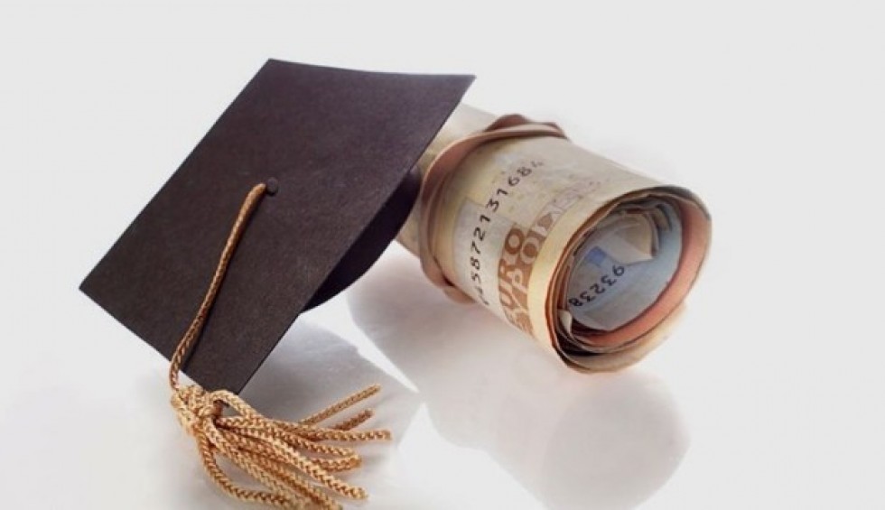 A generic square placeholder image with rounded corners in a figure.