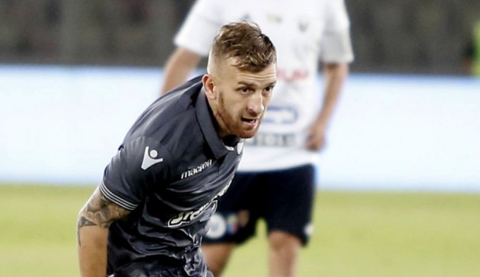 A generic square placeholder image with rounded corners in a figure.