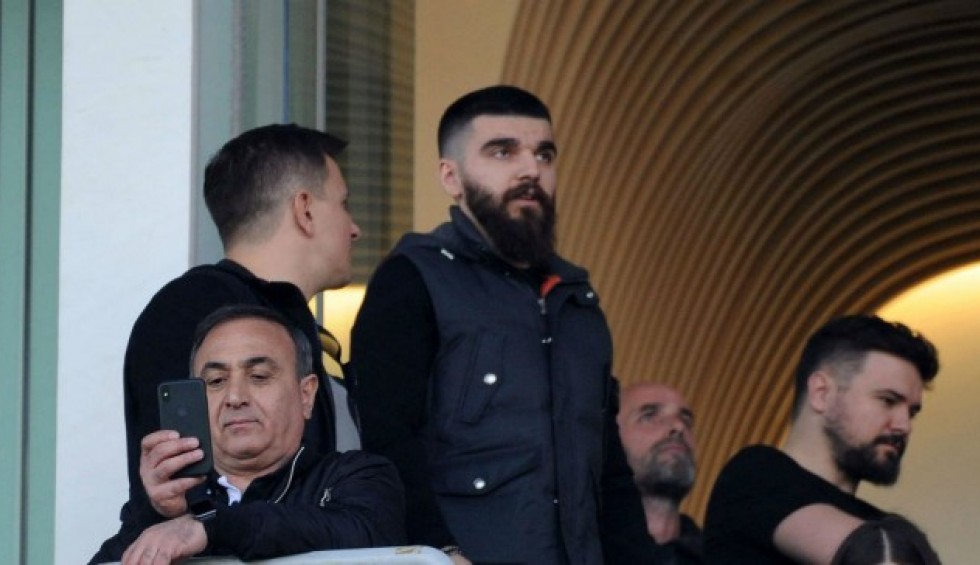 A generic square placeholder image with rounded corners in a figure.