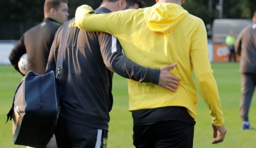 A generic square placeholder image with rounded corners in a figure.