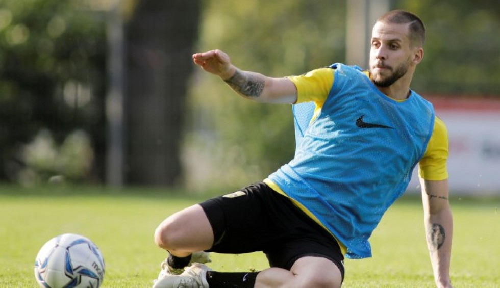 A generic square placeholder image with rounded corners in a figure.