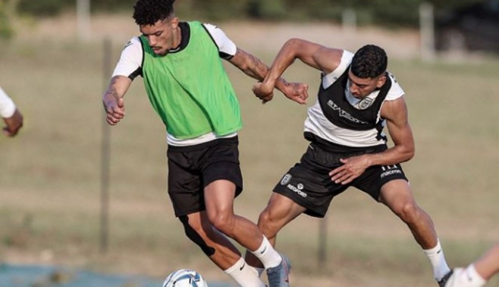 A generic square placeholder image with rounded corners in a figure.