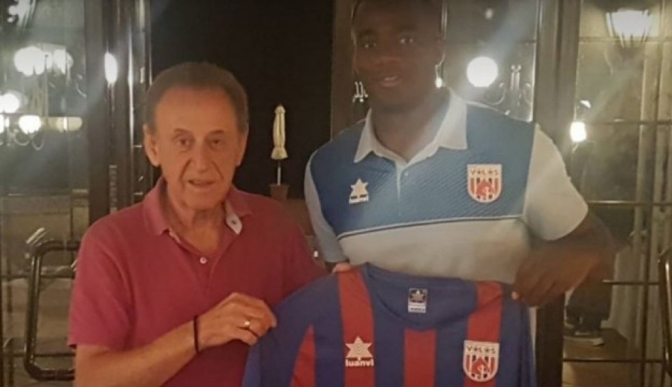 A generic square placeholder image with rounded corners in a figure.