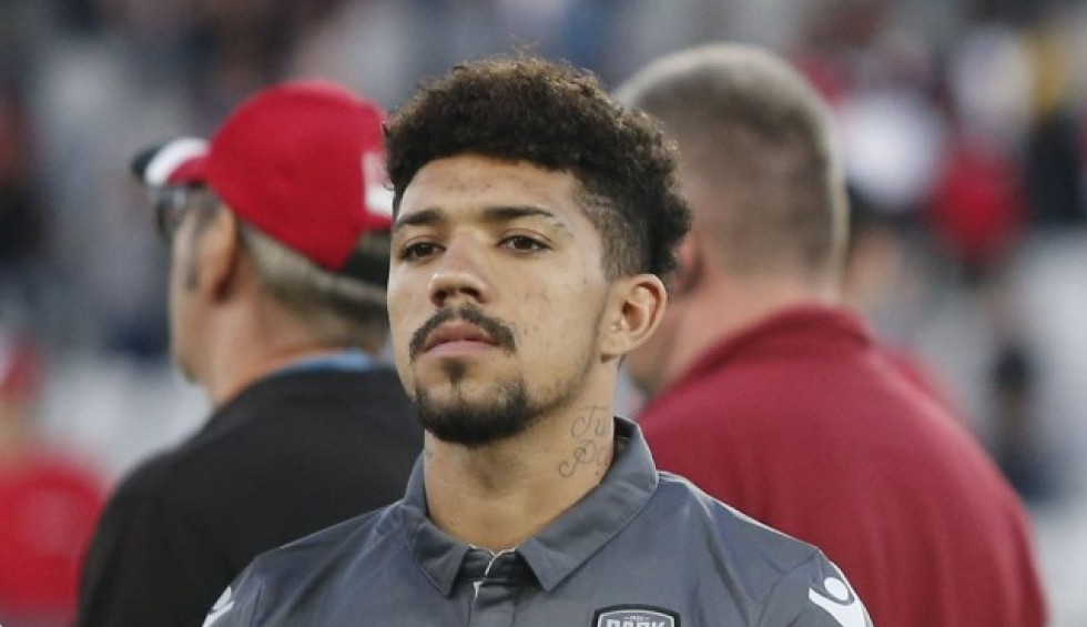 A generic square placeholder image with rounded corners in a figure.