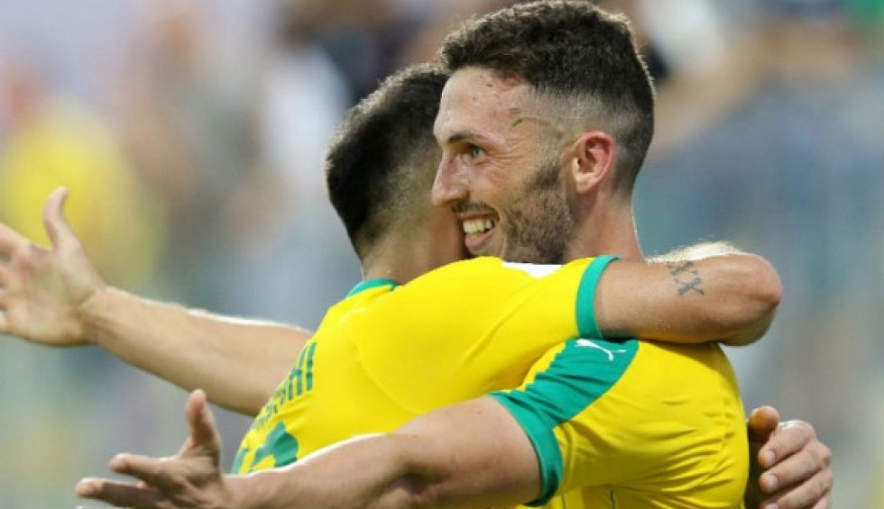 A generic square placeholder image with rounded corners in a figure.