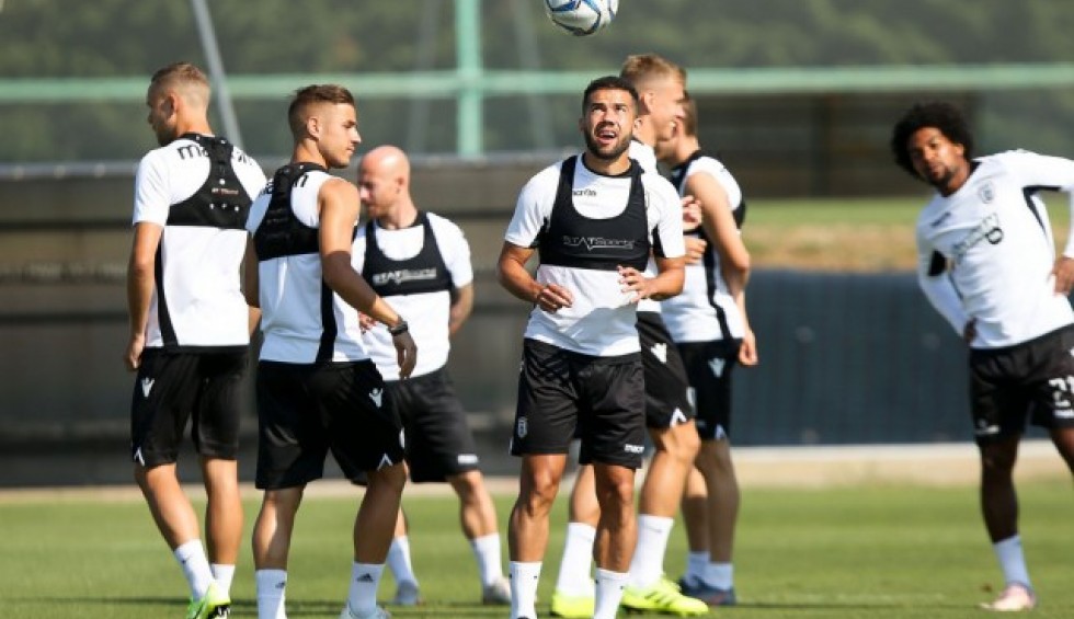 A generic square placeholder image with rounded corners in a figure.