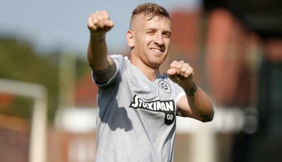 A generic square placeholder image with rounded corners in a figure.