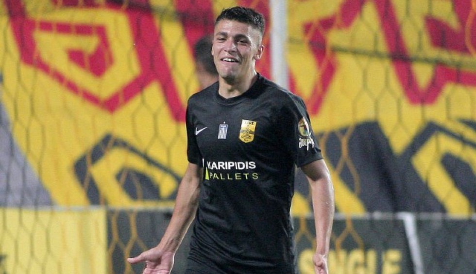 A generic square placeholder image with rounded corners in a figure.