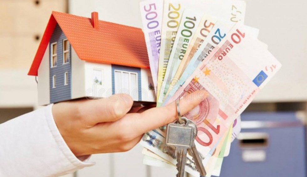 A generic square placeholder image with rounded corners in a figure.