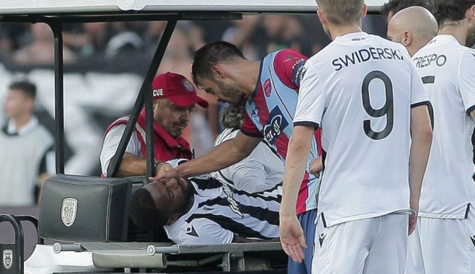 A generic square placeholder image with rounded corners in a figure.