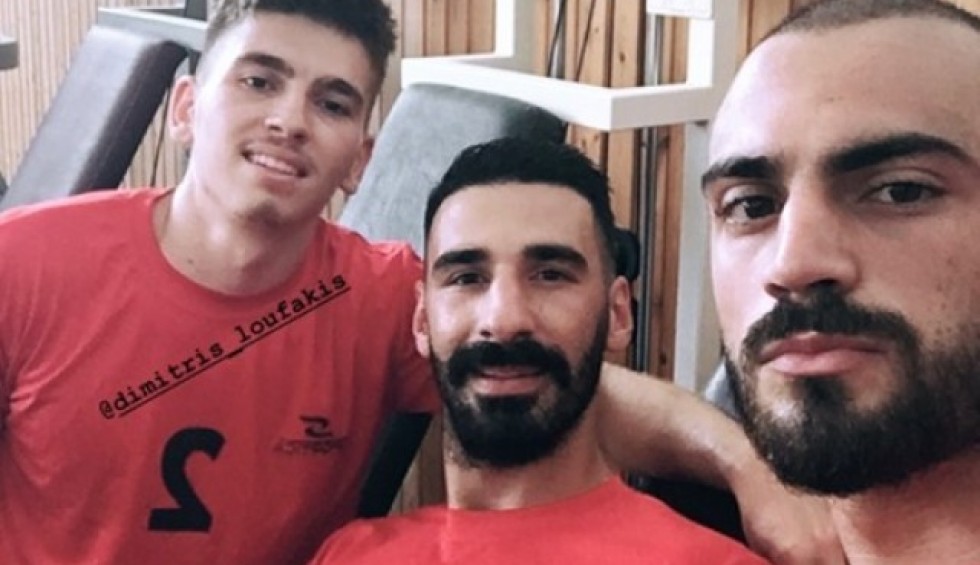 A generic square placeholder image with rounded corners in a figure.