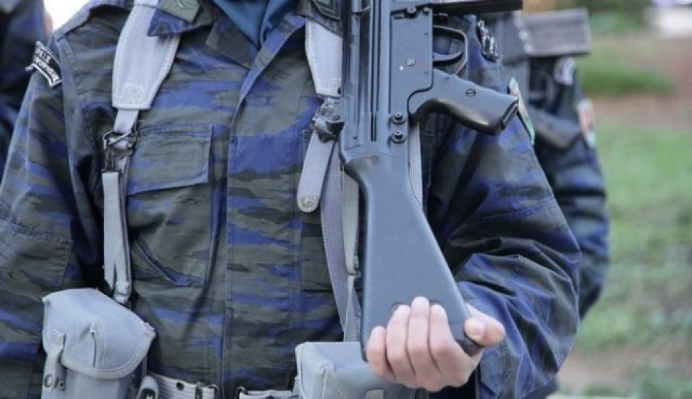 A generic square placeholder image with rounded corners in a figure.