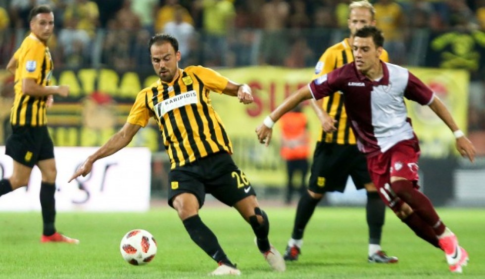 A generic square placeholder image with rounded corners in a figure.