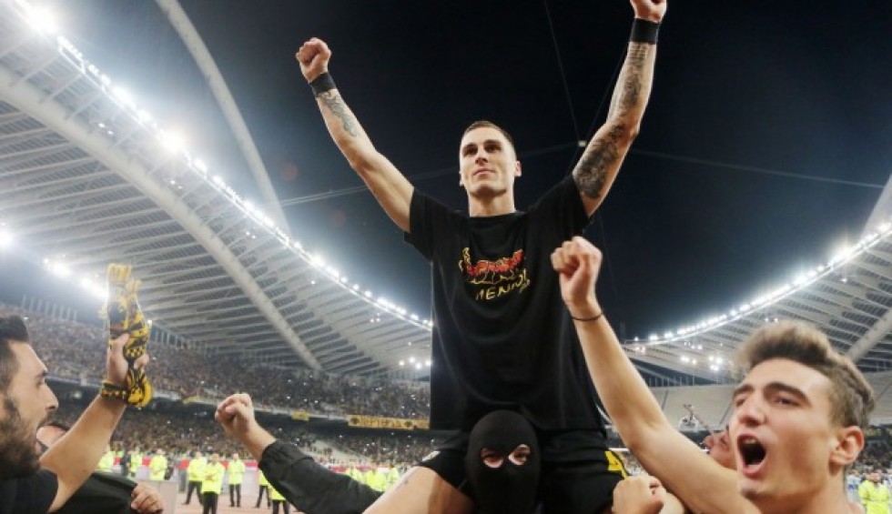 A generic square placeholder image with rounded corners in a figure.