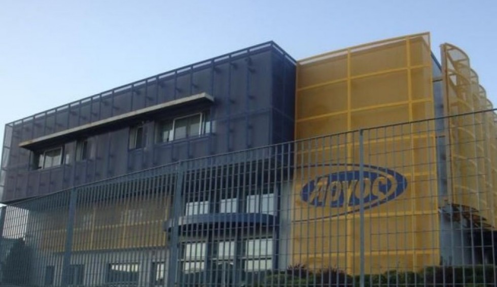 A generic square placeholder image with rounded corners in a figure.