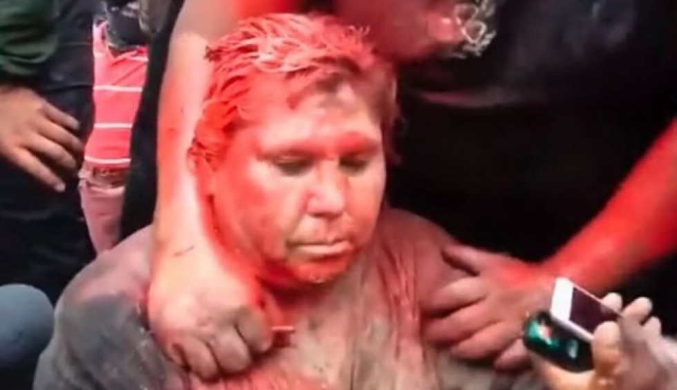 A generic square placeholder image with rounded corners in a figure.