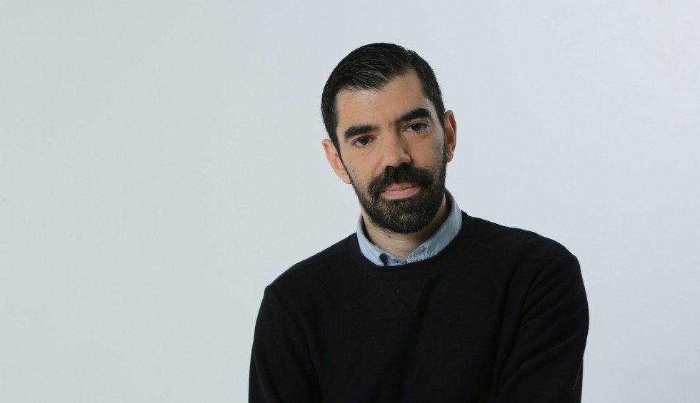 A generic square placeholder image with rounded corners in a figure.