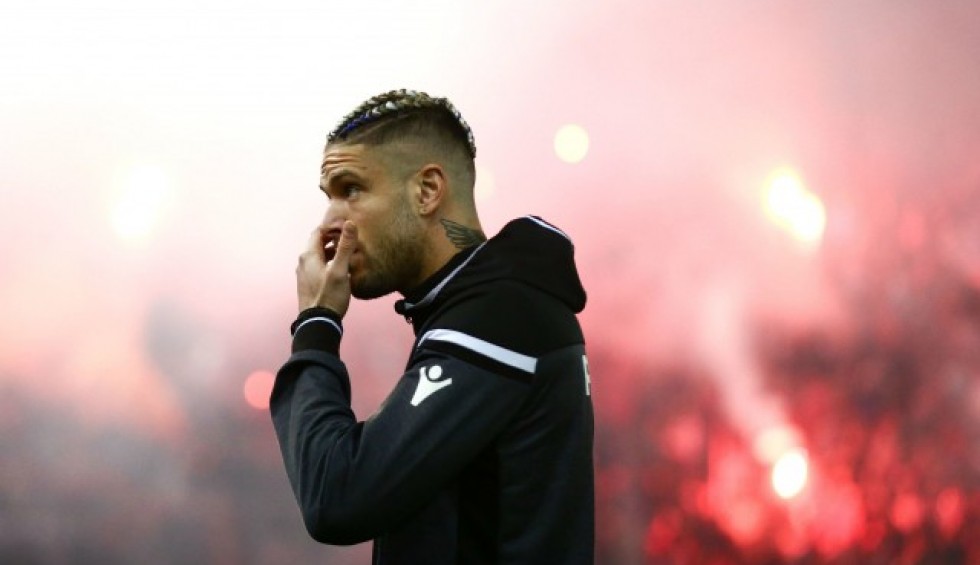 A generic square placeholder image with rounded corners in a figure.