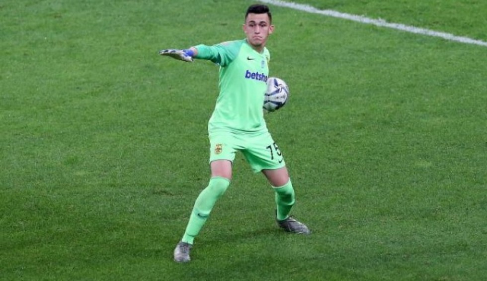 A generic square placeholder image with rounded corners in a figure.