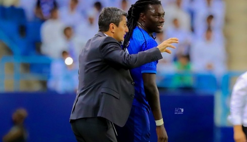 A generic square placeholder image with rounded corners in a figure.