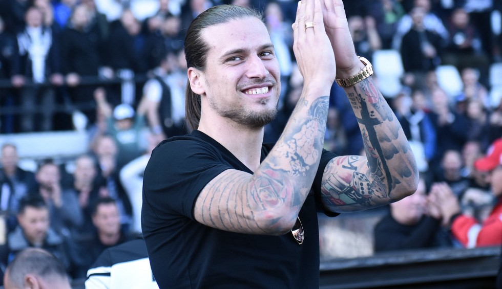 A generic square placeholder image with rounded corners in a figure.