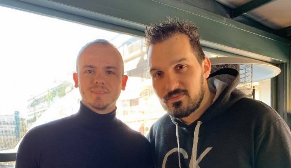 A generic square placeholder image with rounded corners in a figure.