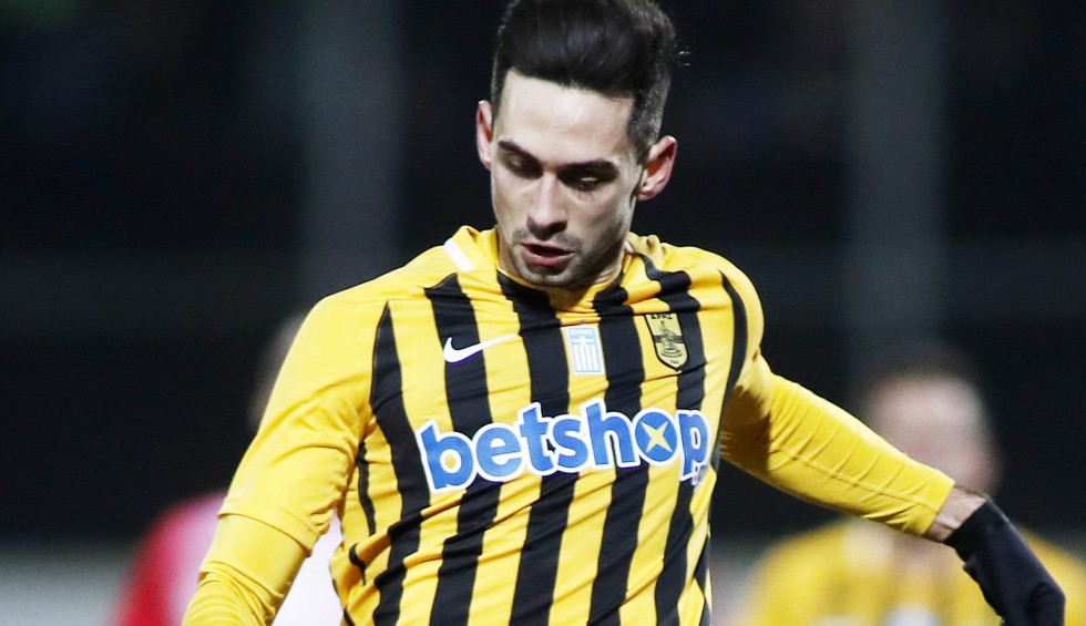 A generic square placeholder image with rounded corners in a figure.