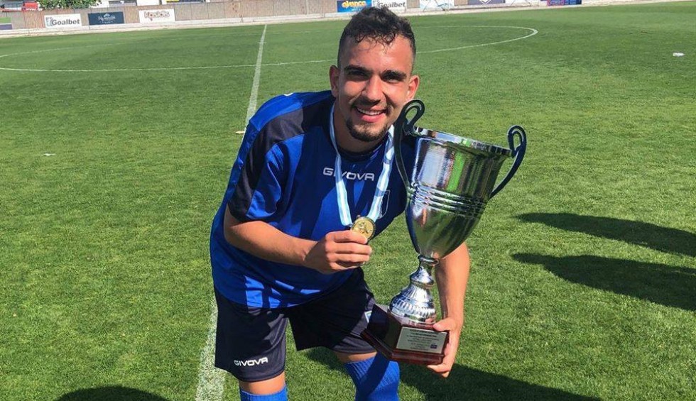 A generic square placeholder image with rounded corners in a figure.