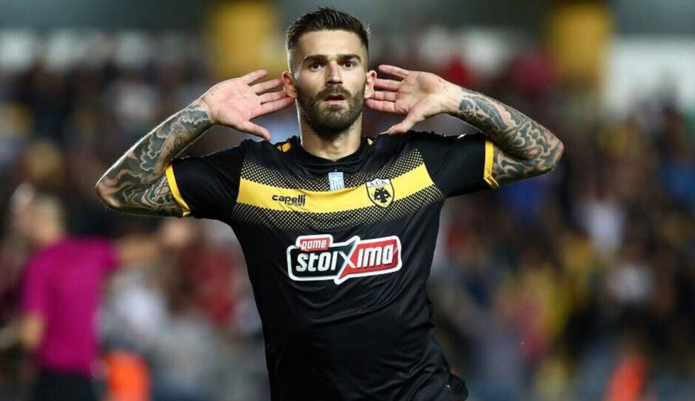 A generic square placeholder image with rounded corners in a figure.