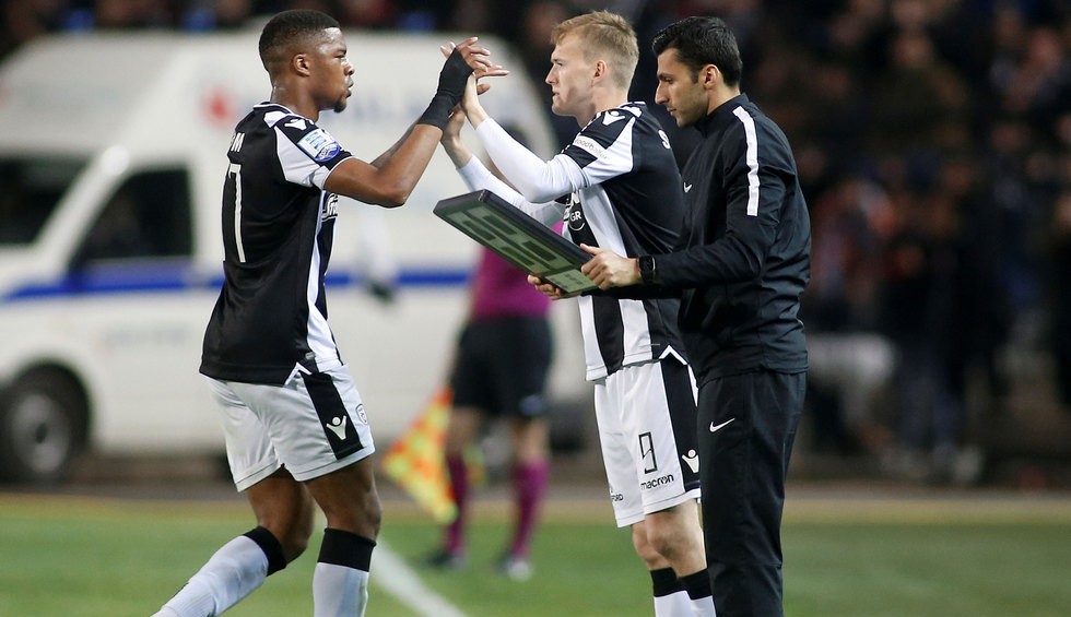 A generic square placeholder image with rounded corners in a figure.