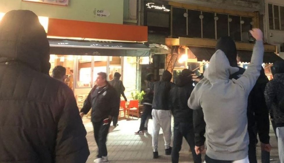 A generic square placeholder image with rounded corners in a figure.