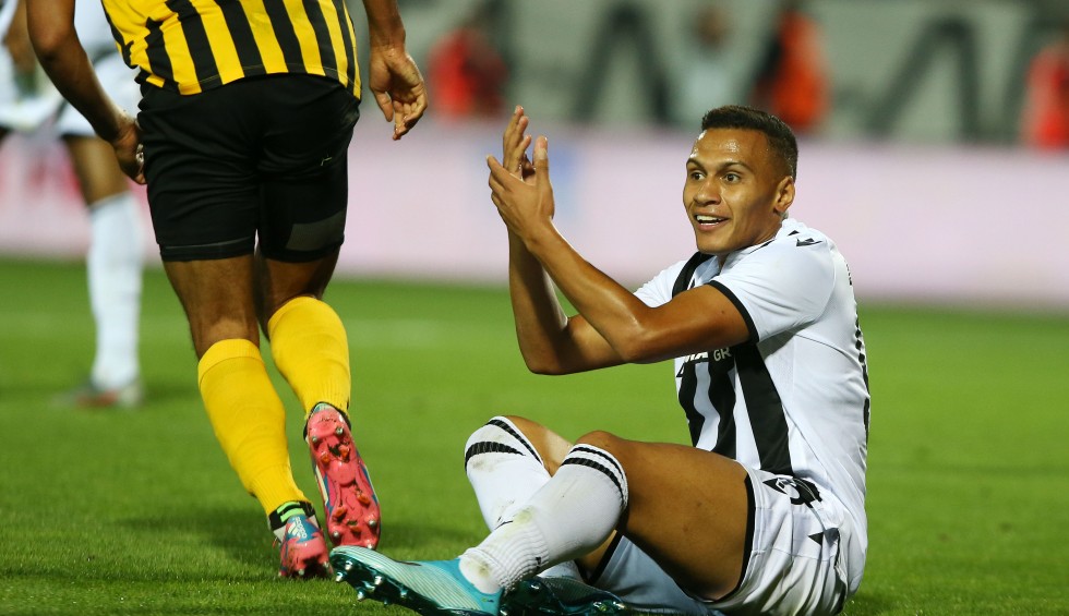 A generic square placeholder image with rounded corners in a figure.