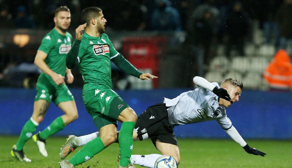 A generic square placeholder image with rounded corners in a figure.