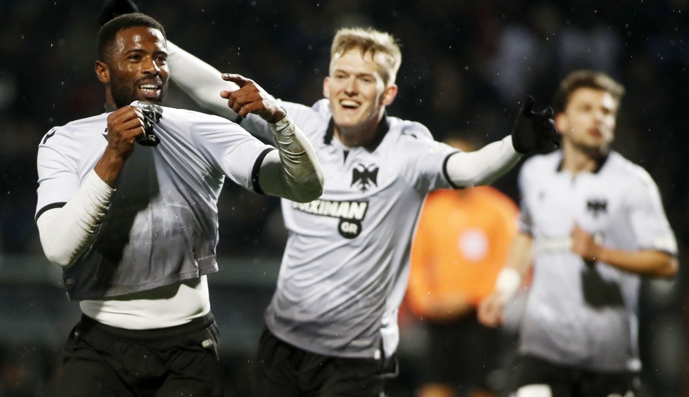 A generic square placeholder image with rounded corners in a figure.