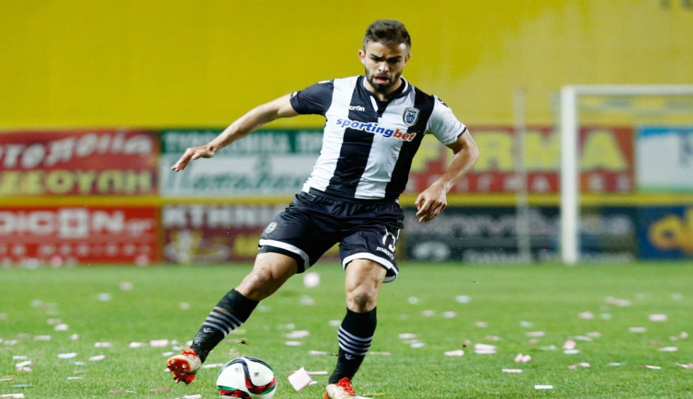 A generic square placeholder image with rounded corners in a figure.