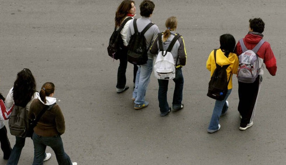 A generic square placeholder image with rounded corners in a figure.