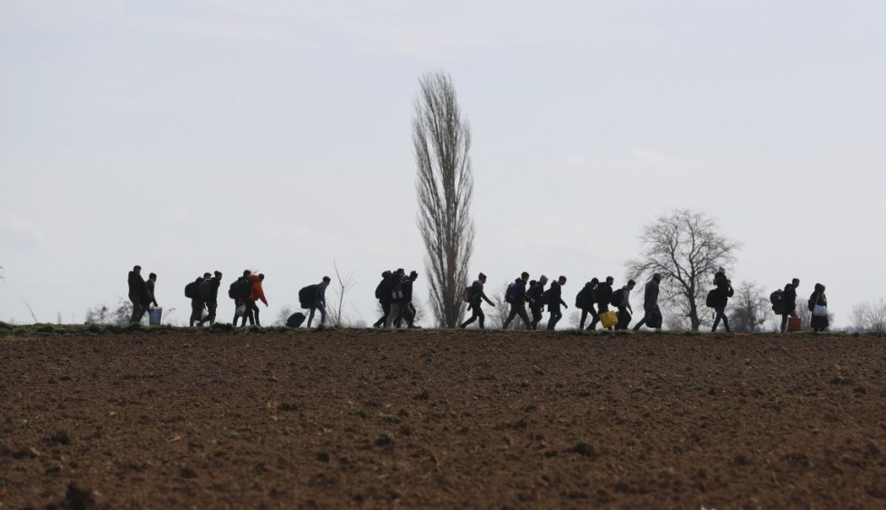 A generic square placeholder image with rounded corners in a figure.