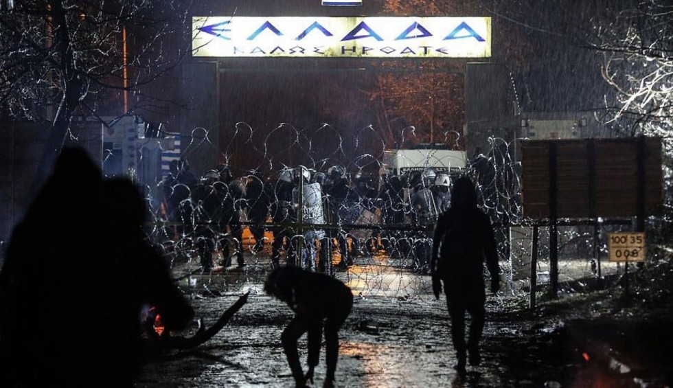 A generic square placeholder image with rounded corners in a figure.