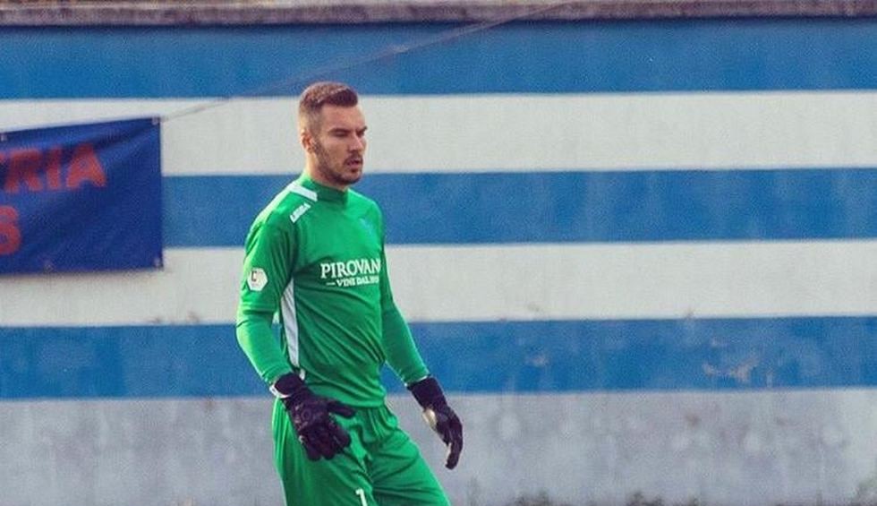 A generic square placeholder image with rounded corners in a figure.