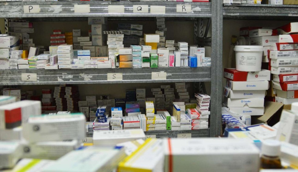 A generic square placeholder image with rounded corners in a figure.