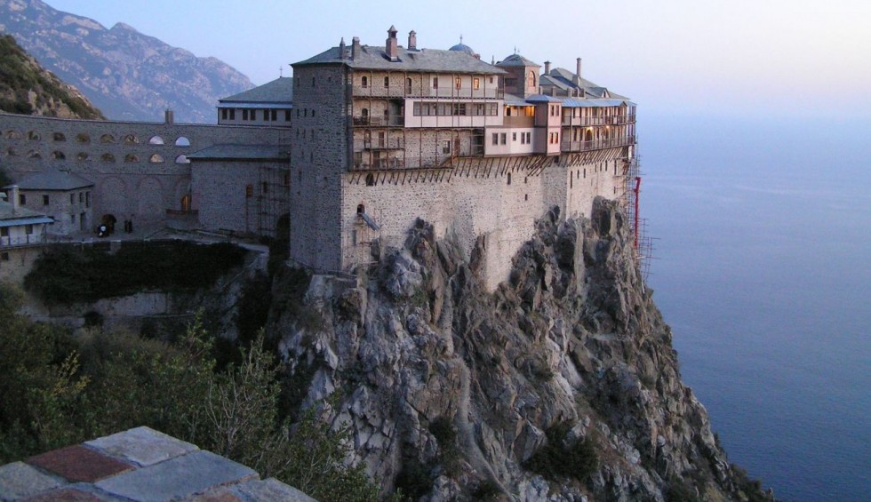 A generic square placeholder image with rounded corners in a figure.