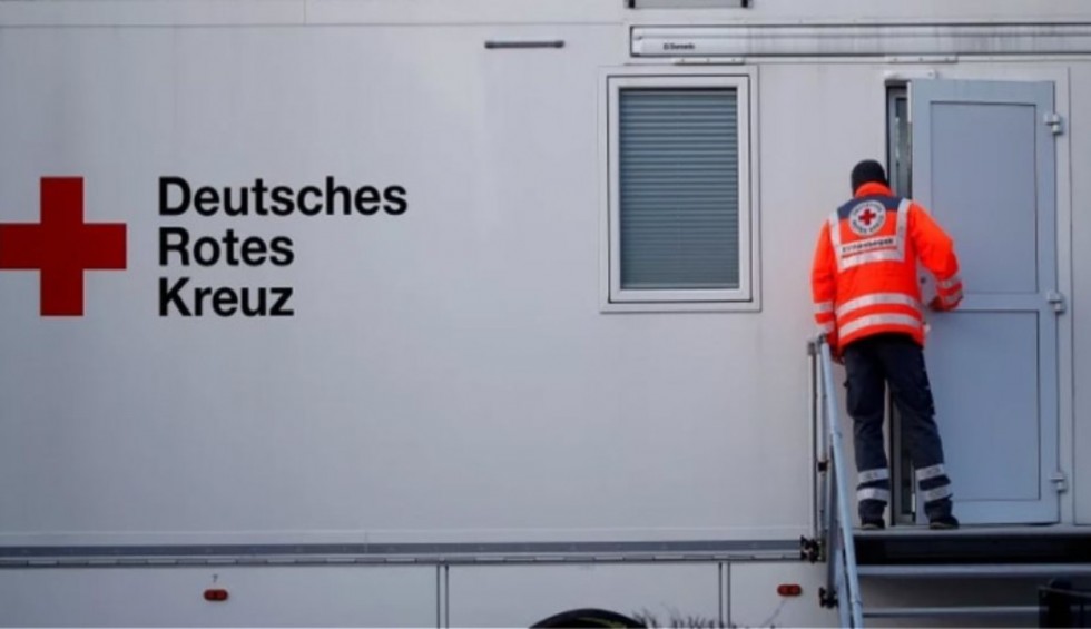 A generic square placeholder image with rounded corners in a figure.